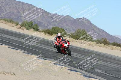 media/Dec-04-2025-Racers Edge (Thu) [[5ebc9f124d]]/3-B Group/7-Session 4 (Turn 10 Inside)/